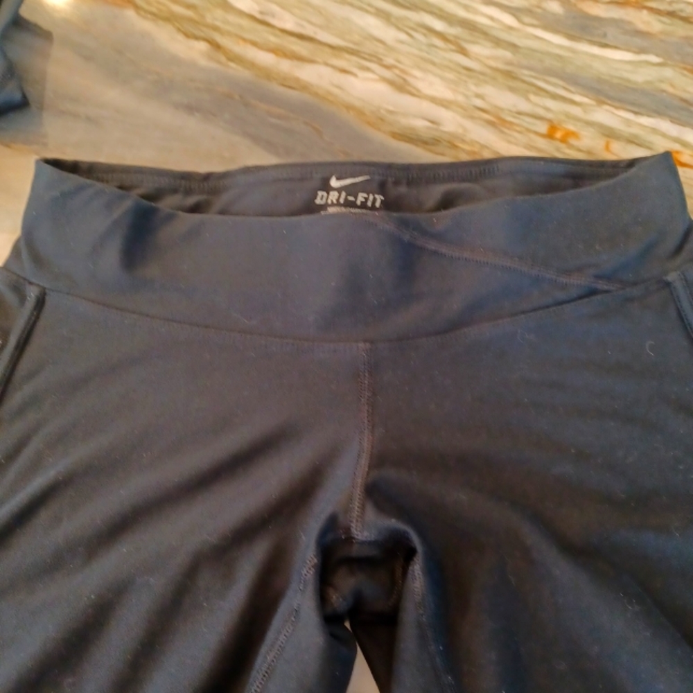 3 Pair Workout Tights, Under Armour sz Sm,  Ivy Park sz Med, Nike sz Med - Picture 7 of 8
